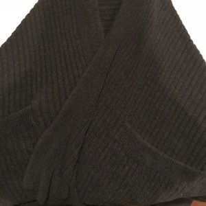 Barefoot dreams shawl